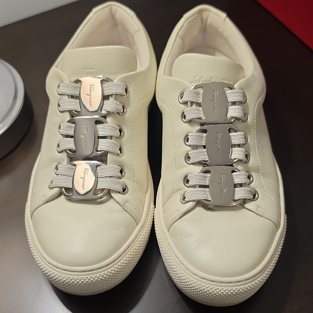 Salvatore Ferragamo Nadine Leather Sneaker with Silver Hardware Size 7.5